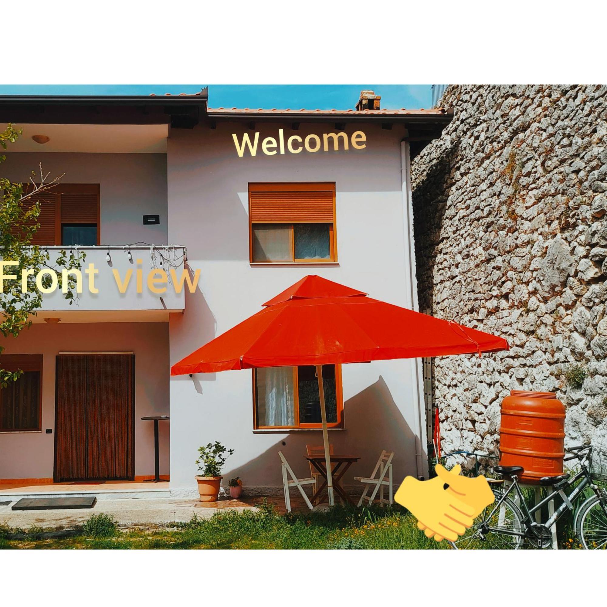 Kroi'Pistolve Krujë Extérieur photo